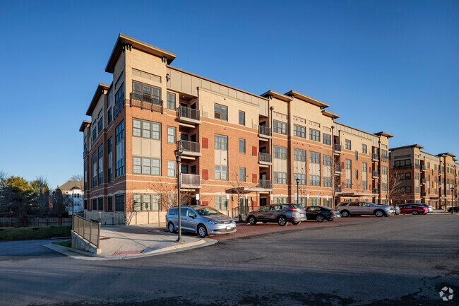 Alternate View - Flats At Metrowest Condominiums