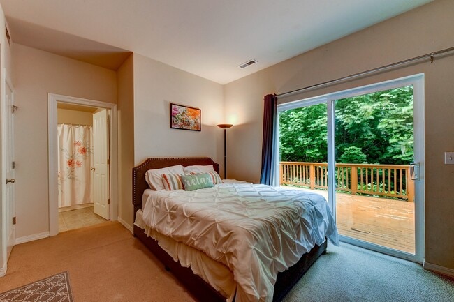 Photo - 14884 NE 78th Way Unit 1