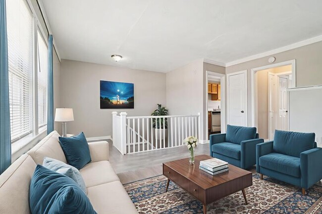 Building Photo - 811 Stoll St Unit #2 Rental