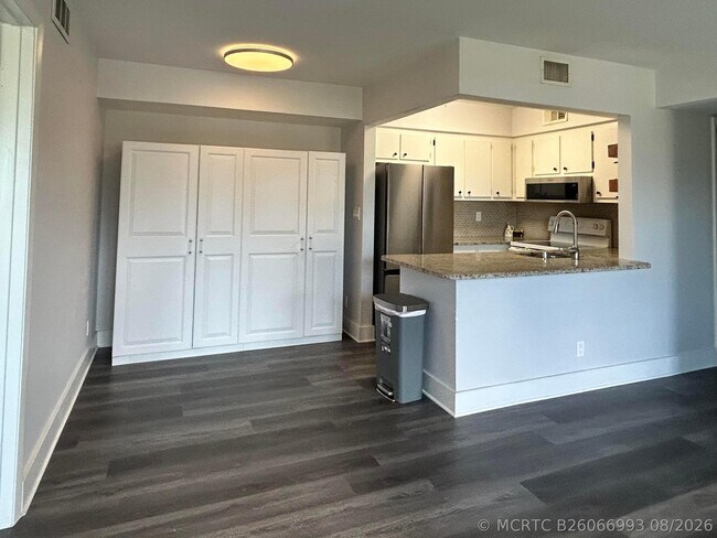 7154 Golf Colony Ct