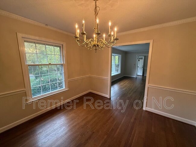 Photo - 1128 Partridge Ln