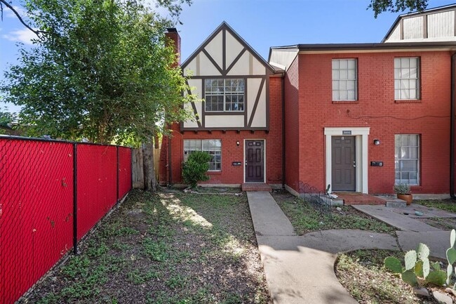 Photo - 5800 Belmoor Dr
