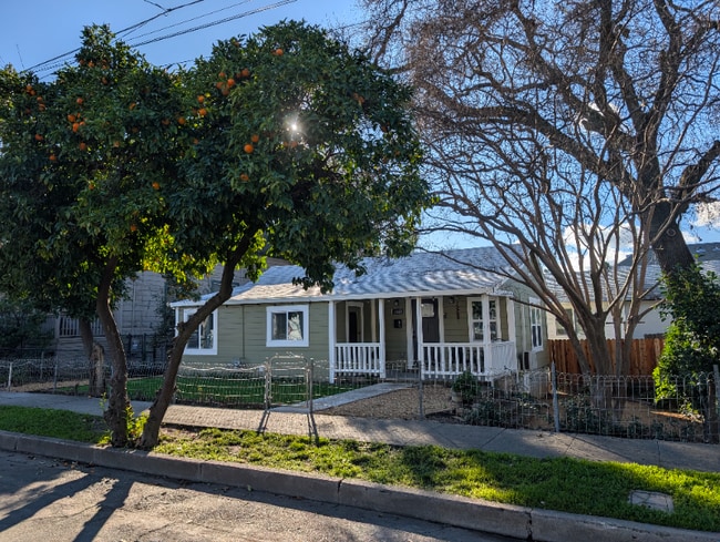 Photo - 1440 2nd Ave