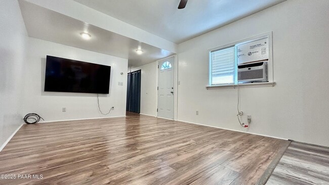 Photo - 202 Cactus Dr