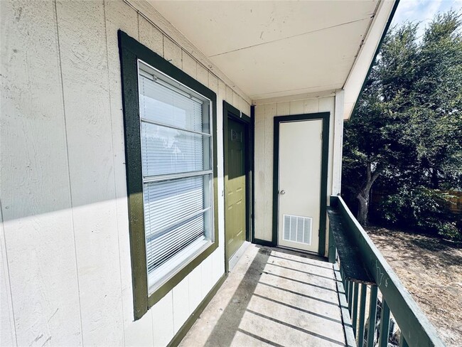 4901 Merritt Cir