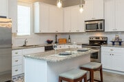 3 BR, 2 BA - 1,272 SF
