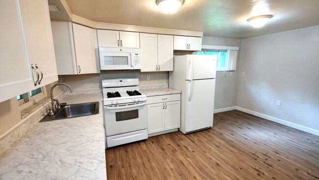 Photo - *Spacious & Updated 3BD/2BA Single-Family Home Available in Bethel Park*