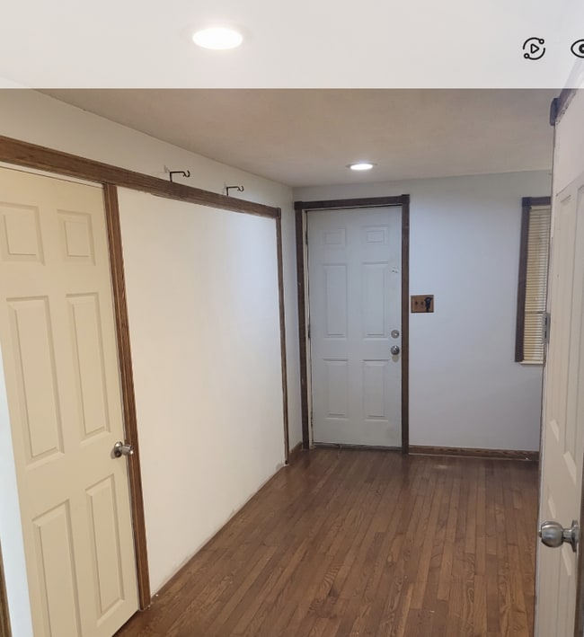 Photo - 6400 Harthorn Ave