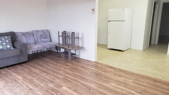 Photo - 1013 W 13th St Unit 1
