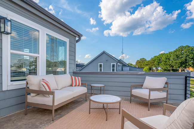 Photo - 2104 Bryant Park Dr