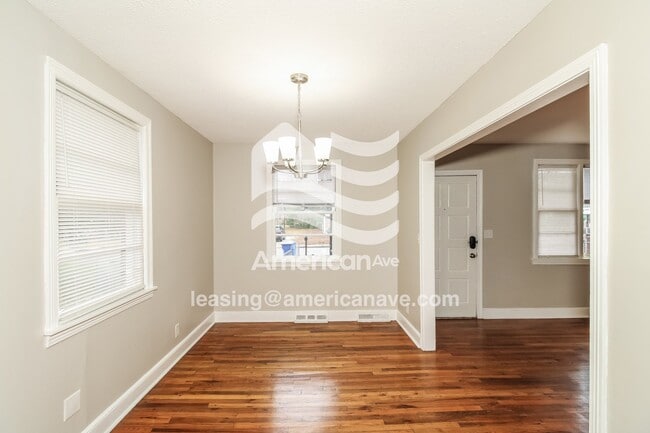 Photo - 5120 Floran St