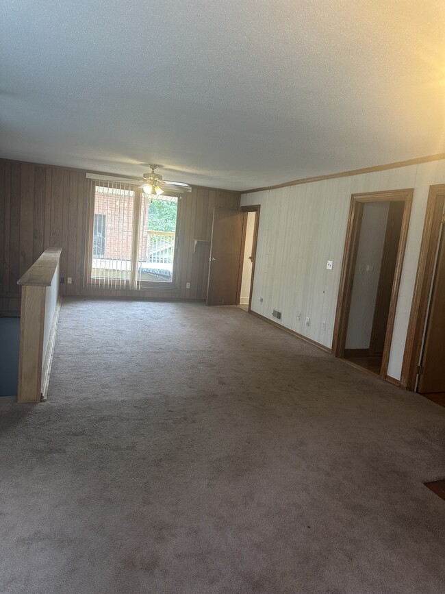 114 Brookside Rd Unit 1