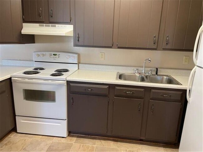 Photo - 936 6th St NE Unit 3N