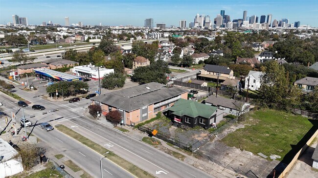 Photo - 2407 Southmore Blvd