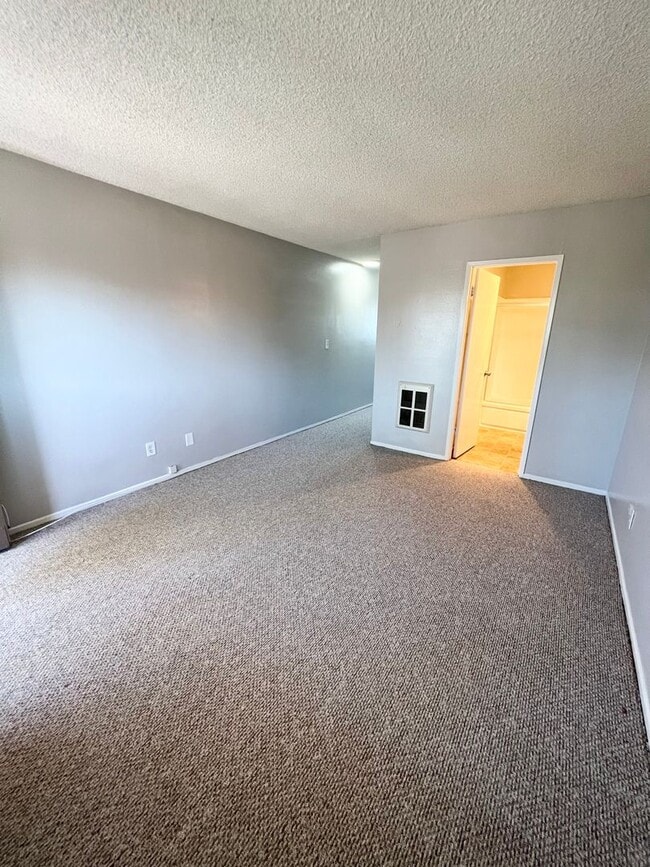 APARTMENTS FOR RENT-TORRANCE