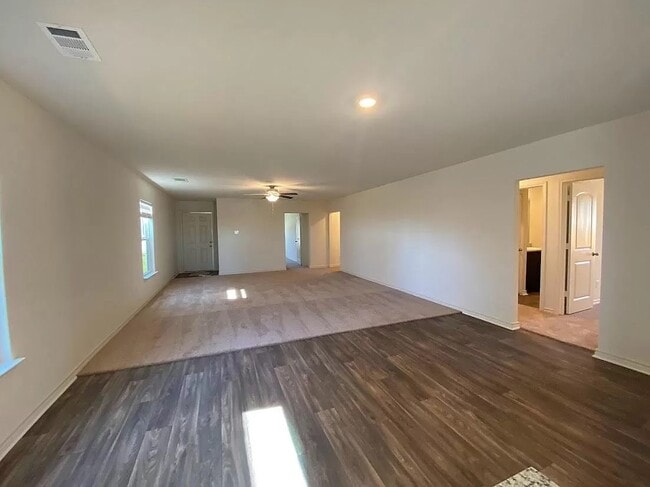 513 Fox Glen Cv