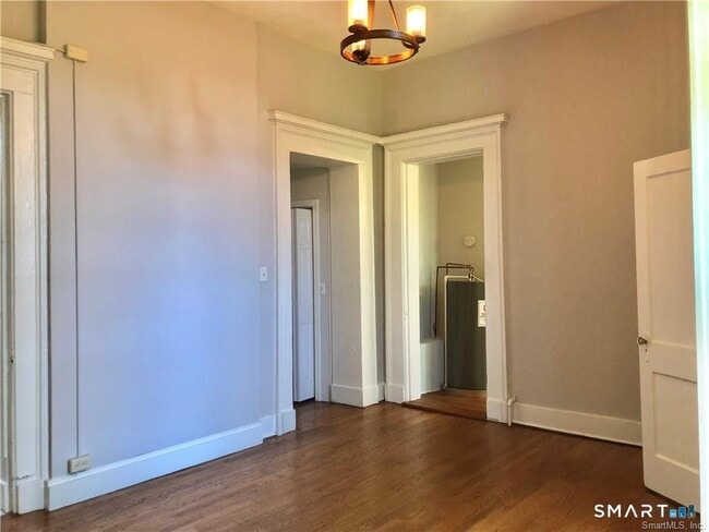 Photo - 548 Chapel St Unit 1r