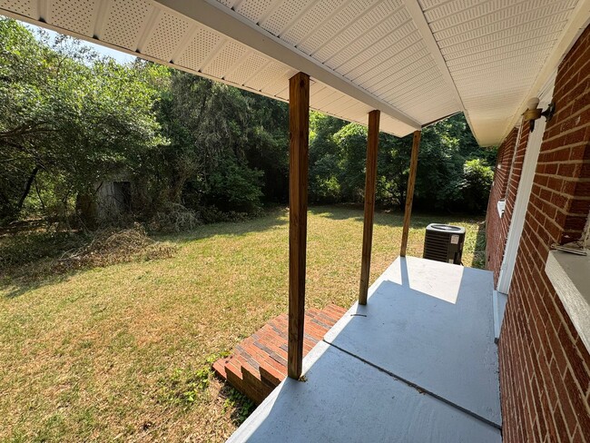 Photo - North Augusta Ranch with Tons of Natural Lighting!