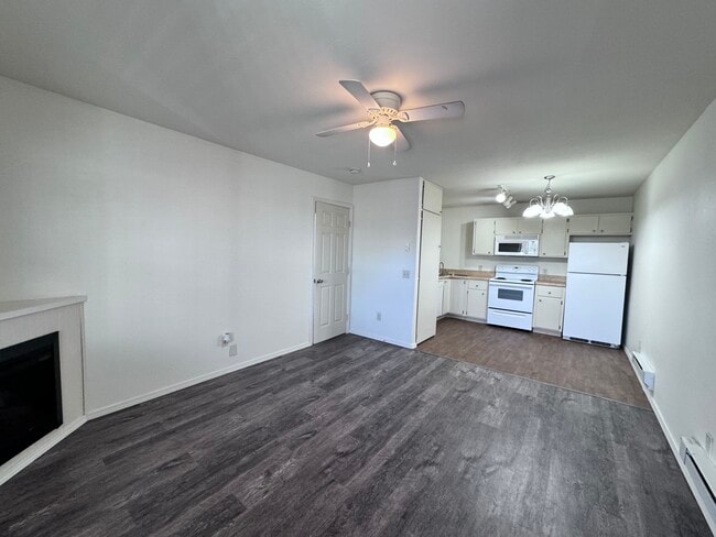 Living Room Image 1