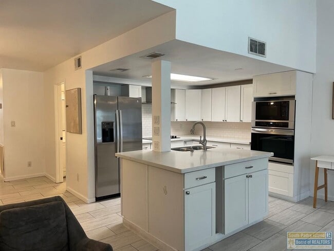 Photo - 129 E Campeche St