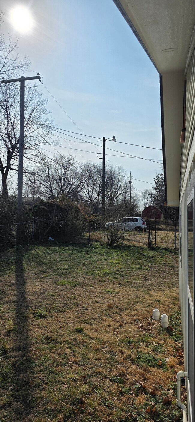 Photo - 1245 N Yale Ave