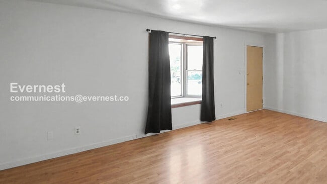 Photo - 2115 Diana Dr