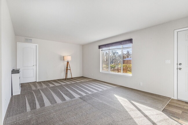 Photo - 7988 Marion Rd SE