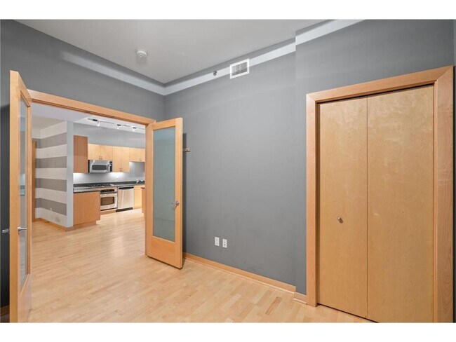 Photo - 401 N 2nd St Unit 220