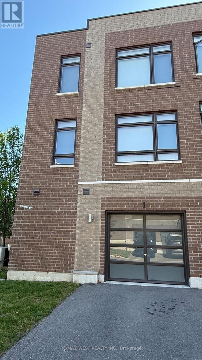 Photo - 1 Allward St