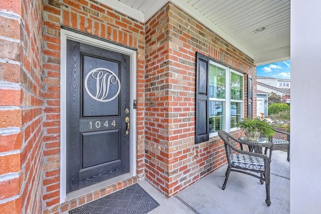 Photo - 4 Bedroom 3.5 Bath House in St. Johns Lake - Johns Island