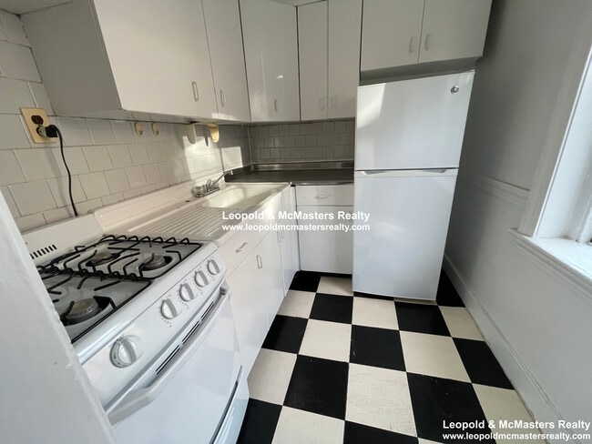 Photo - 24 Garden St