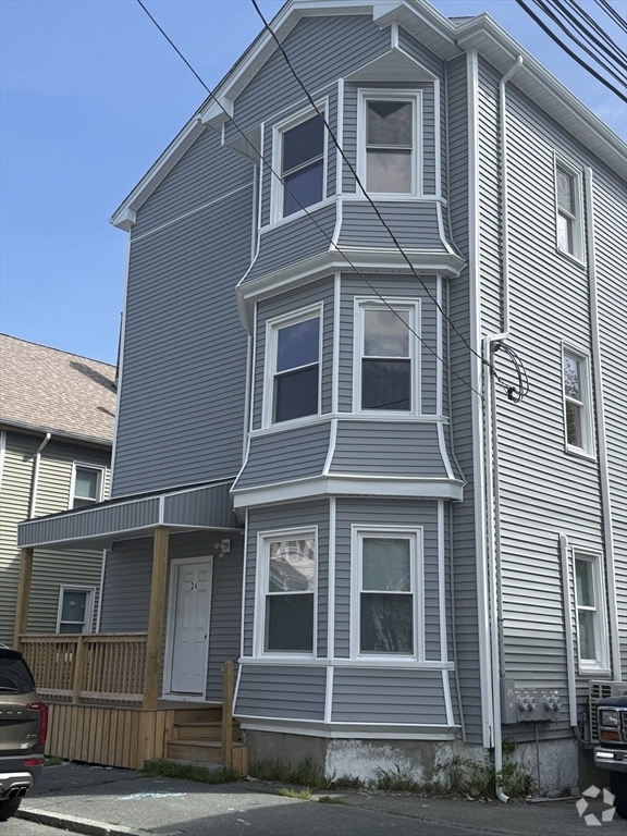 Building Photo - 24 Myrtle St Unit 2 and 3 Rental