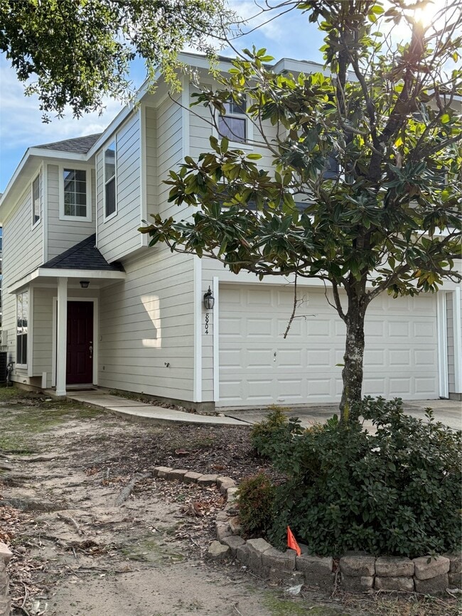 Photo - 8904 Elm Drake Ln