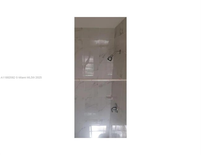 Photo - 1200 NE 110th St Unidad 1