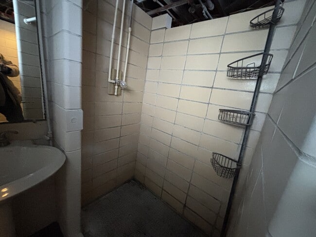 Photo - 2121 2nd St SE