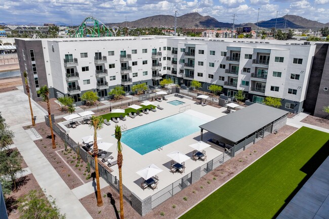 Building Photo - Lucero Rental