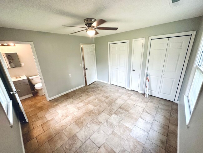 Photo - 311 Fletcher Dr House