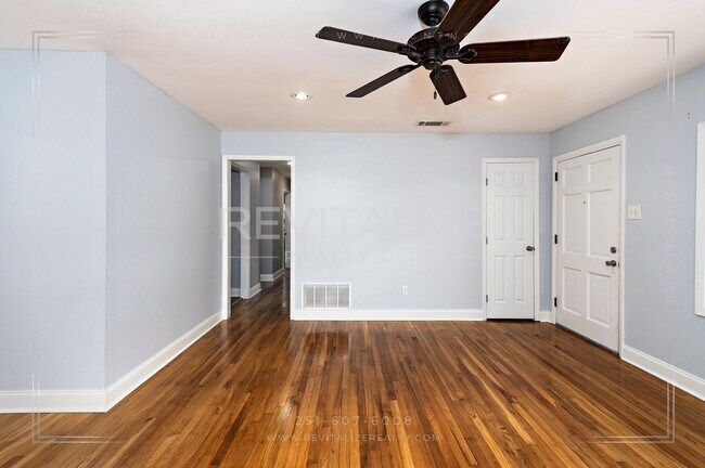 Photo - Desirable 3 Bed 1 Bath Ranch Style Home in Parkview Estates