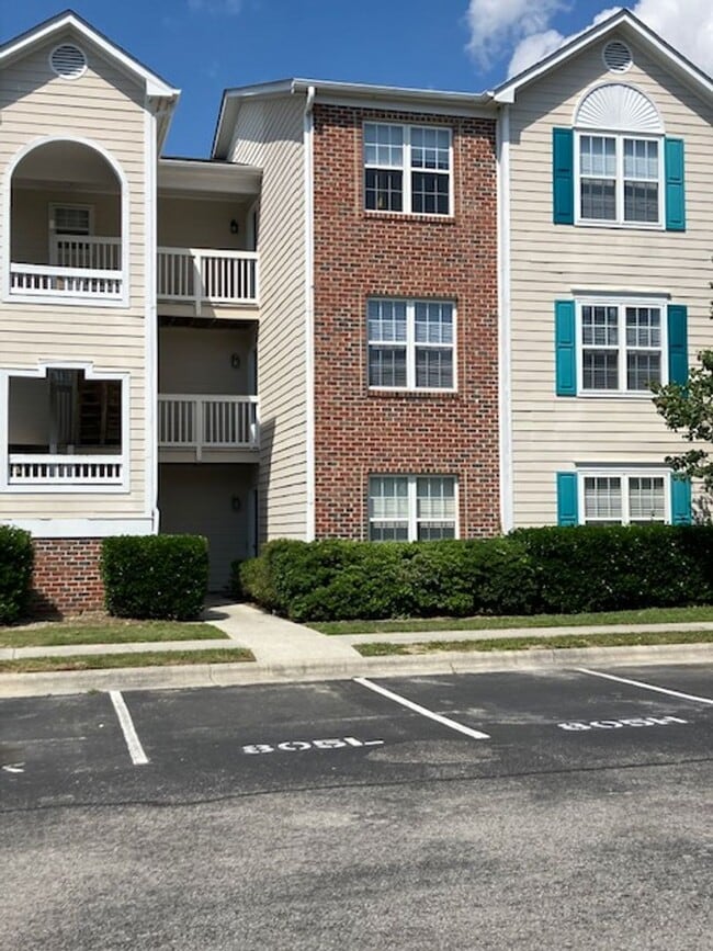 Building Photo - 805-H Unit 805-H
