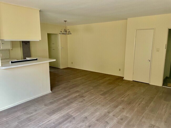 Photo - 1012 N Hudson Ave