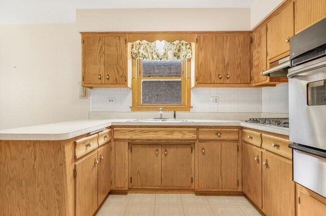 Photo - 2520 N Neva Ave Unit 2