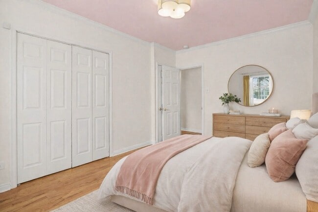 Dormitorio grande - 1409 Ivy St