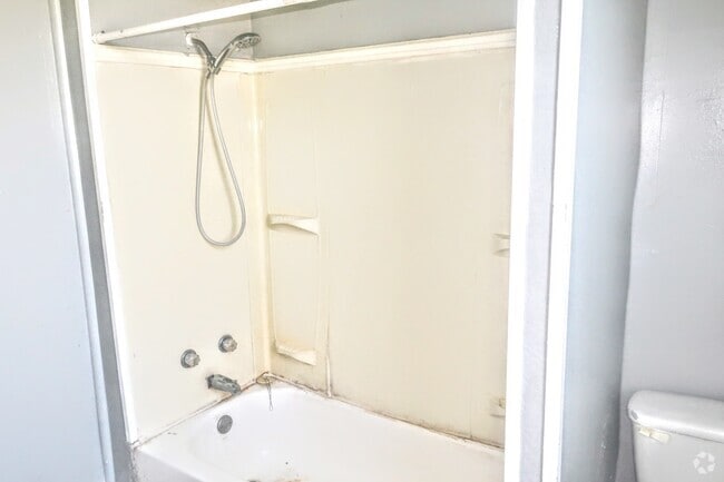 Building Photo - 306 E North St Unit 1 Rental