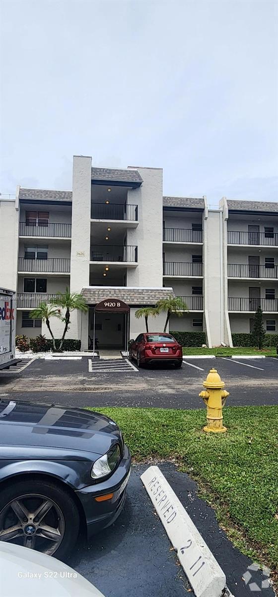 Building Photo - 9420 Poinciana Pl Unit 310 Rental