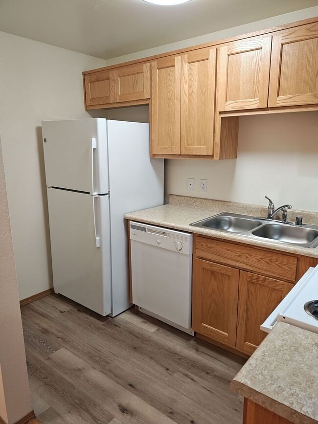 Photo - 3 bedroom - Corner unit! $500 off first mo... Unit G212