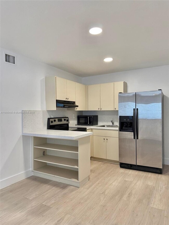 Building Photo - 131 NW 77th St Unit 2 Rental