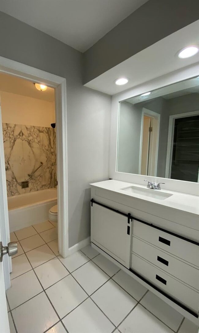 Photo - 4321 NW 9th Ave