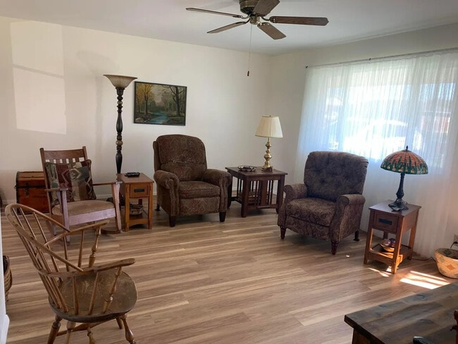 Photo - 5 Eastmoor Dr