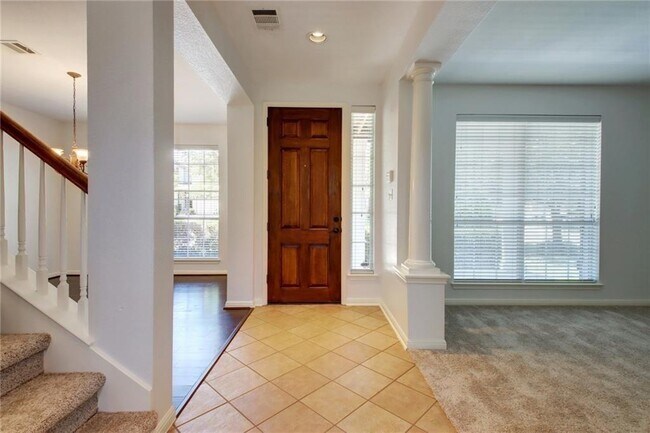 Photo - 1549 Homewood Cir