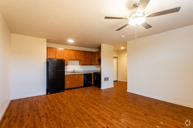 Studio, 1BA - 451 SF (Savier)